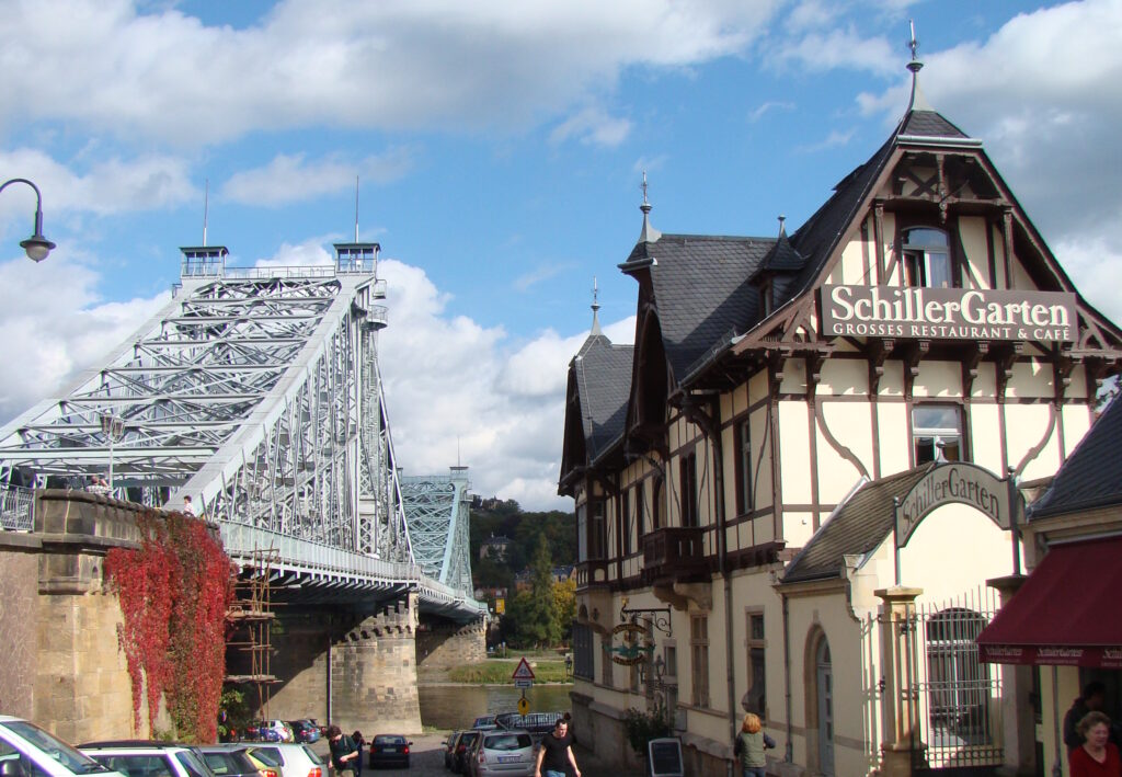 Trachau Von Menschen, Häusern und Straßen (2) Igeltour